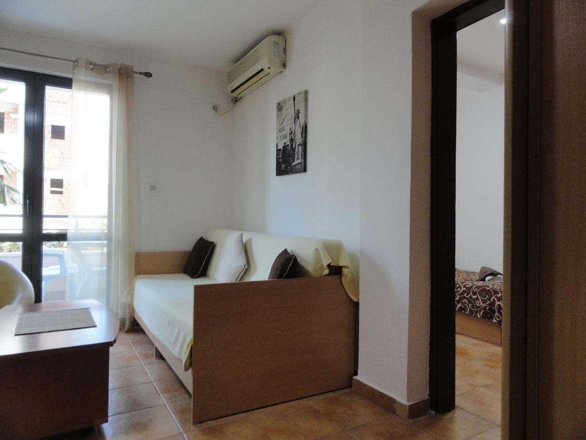 Apartments Mare Будва Екстер'єр фото