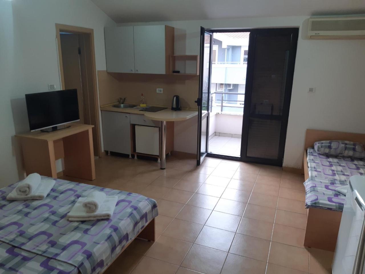 Apartments Mare Будва Екстер'єр фото
