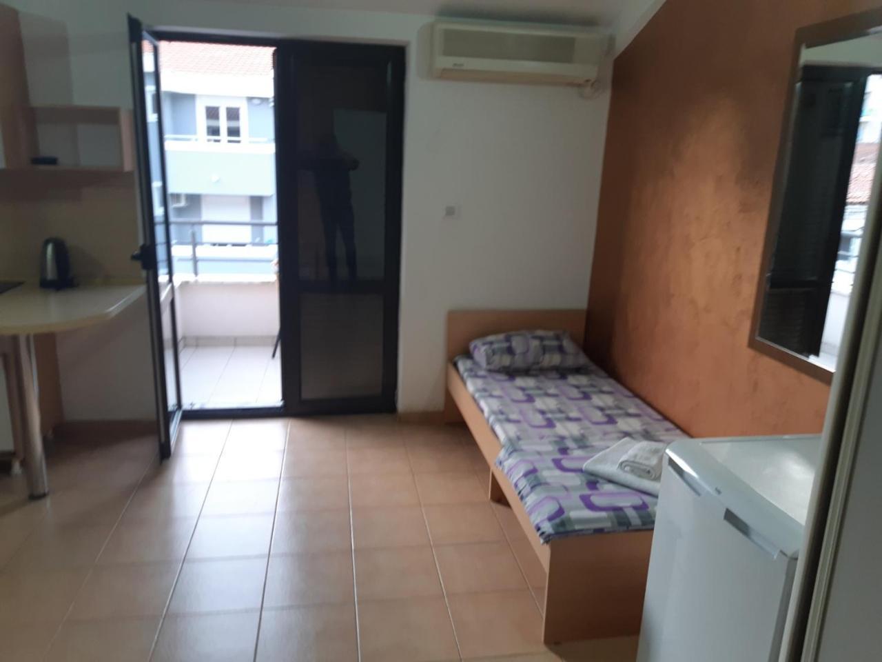 Apartments Mare Будва Екстер'єр фото