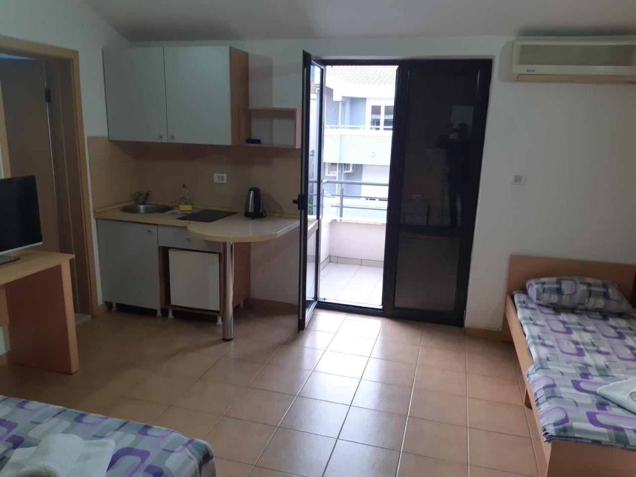 Apartments Mare Будва Екстер'єр фото